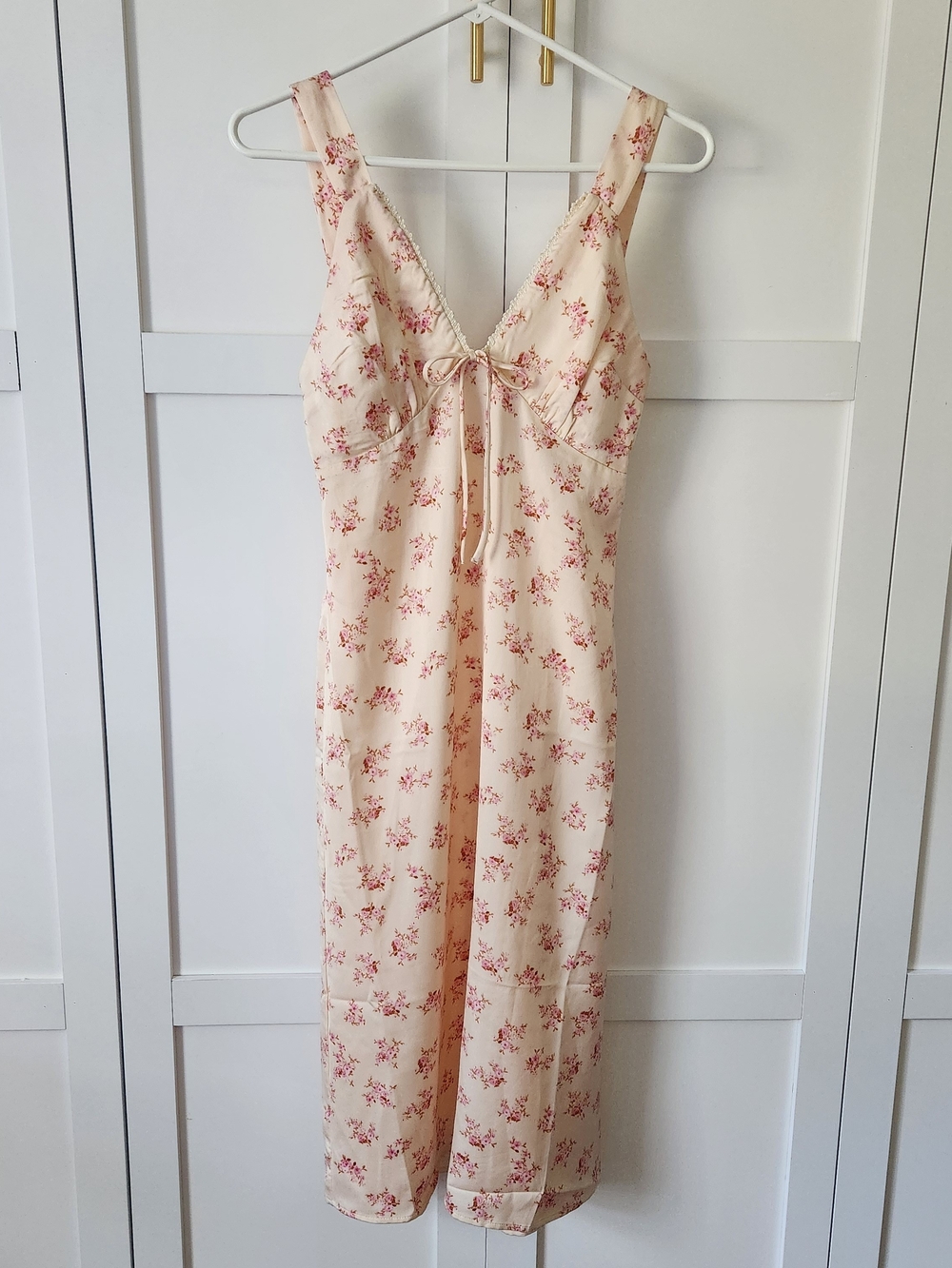 NWT Monteau Women's Cream Floral Slip Dress
